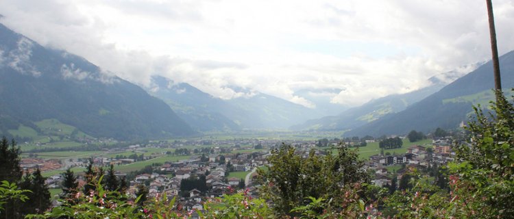 Aussicht auf Fügen Richtung Süden