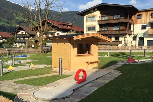 Minigolf spielen im Zillertal