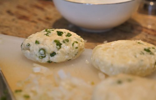 Gleichmäßige Pressknödel formen