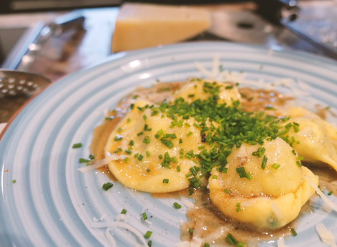 Schlutzkrapfen mit Nussbutter und Parmesan