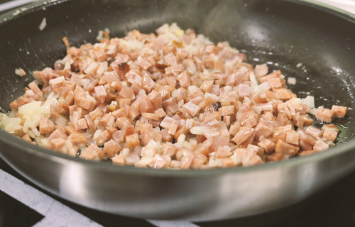 Speck und Zwiebel anbraten 