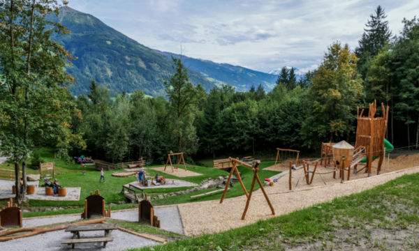 Ausflugsziel für Familien, der Themenweg in Fügen im Zillertal
