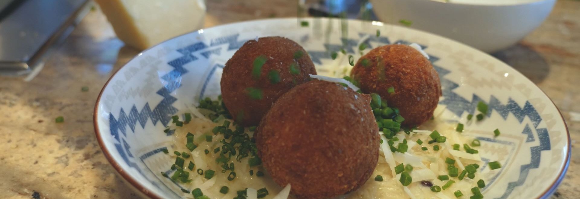 Gebackene Käseknödel 