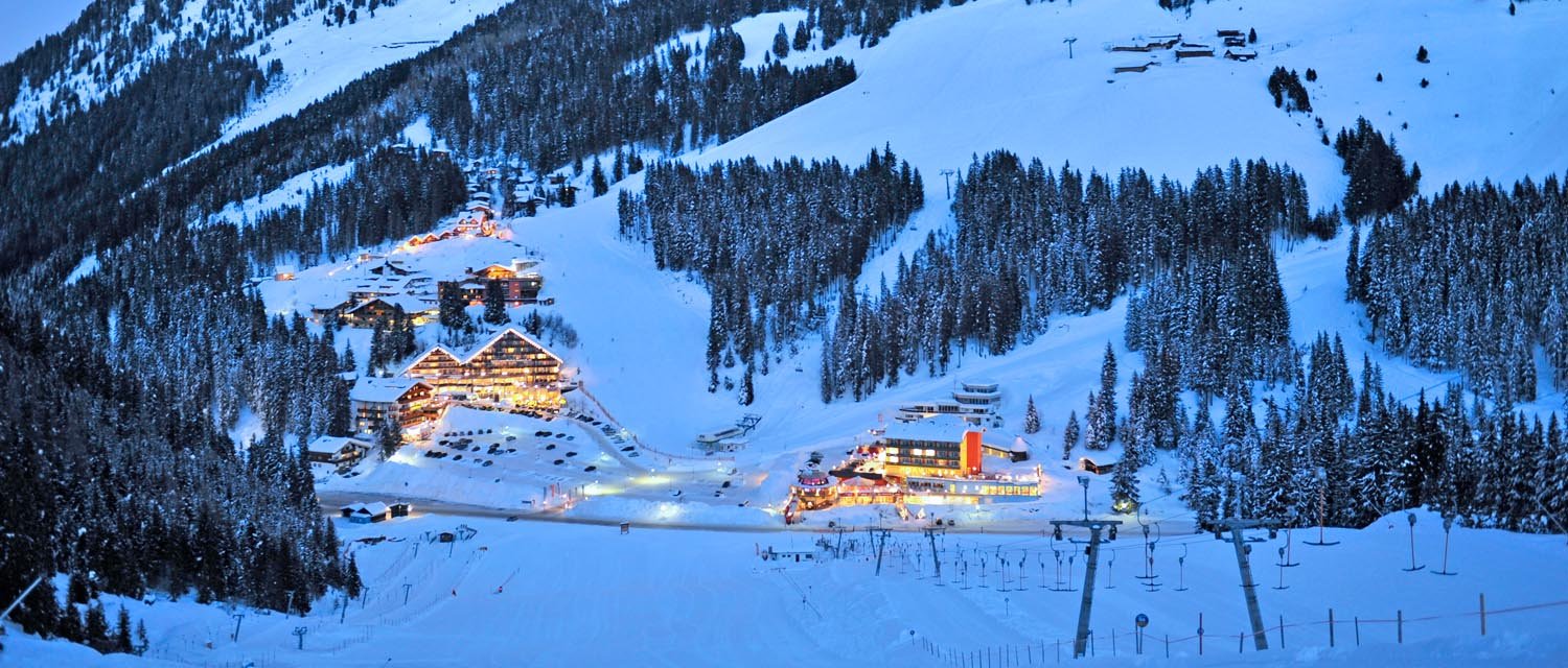 Winterpanorama Hochfügen bei Nacht 